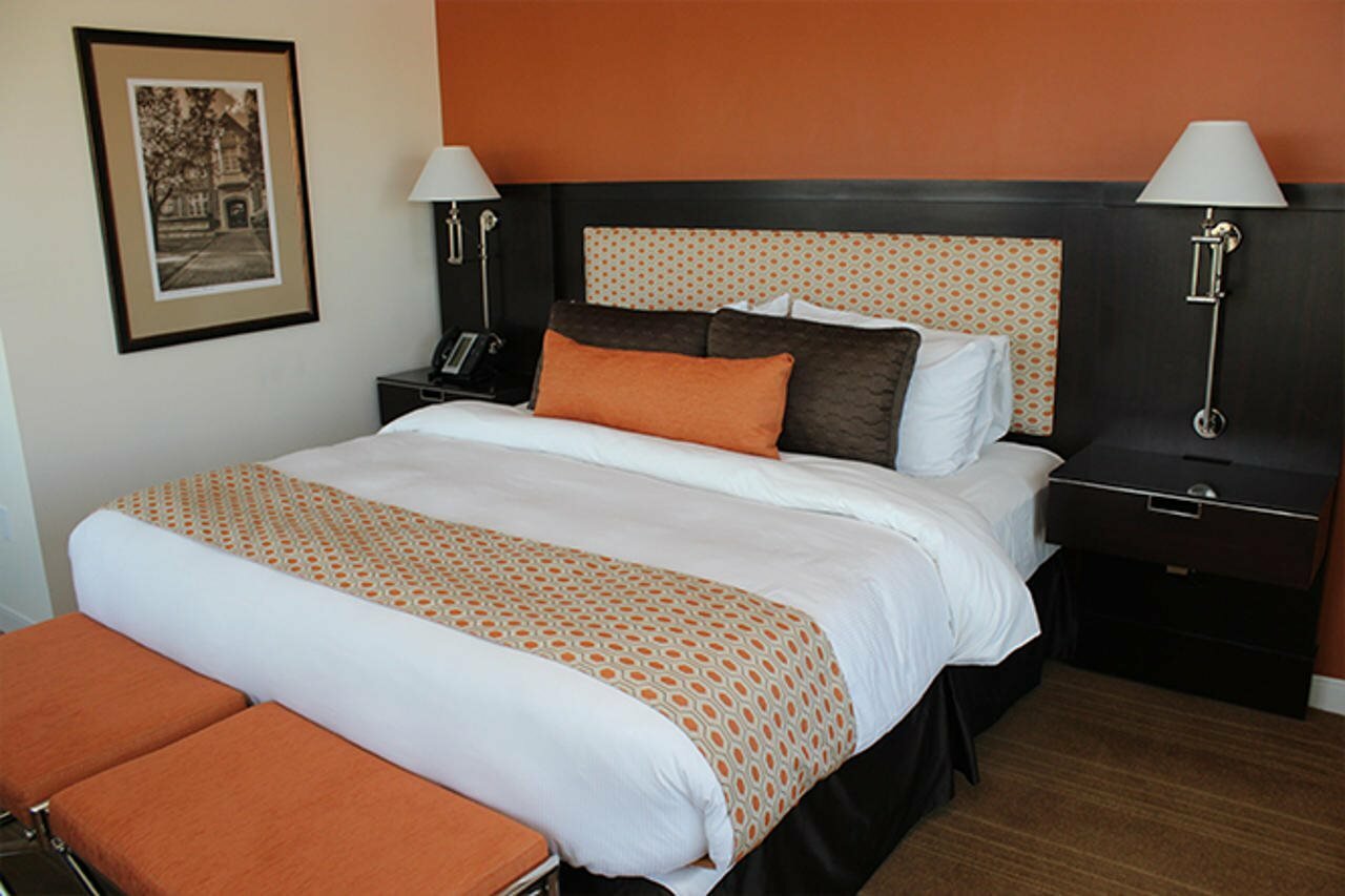 Фото University Plaza Waterfront Hotel