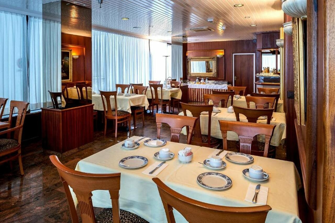 Фото Hotel Churchill