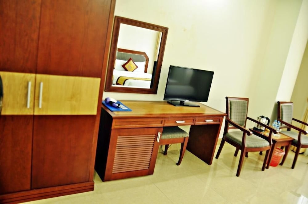 Фото Hai Long Hotel