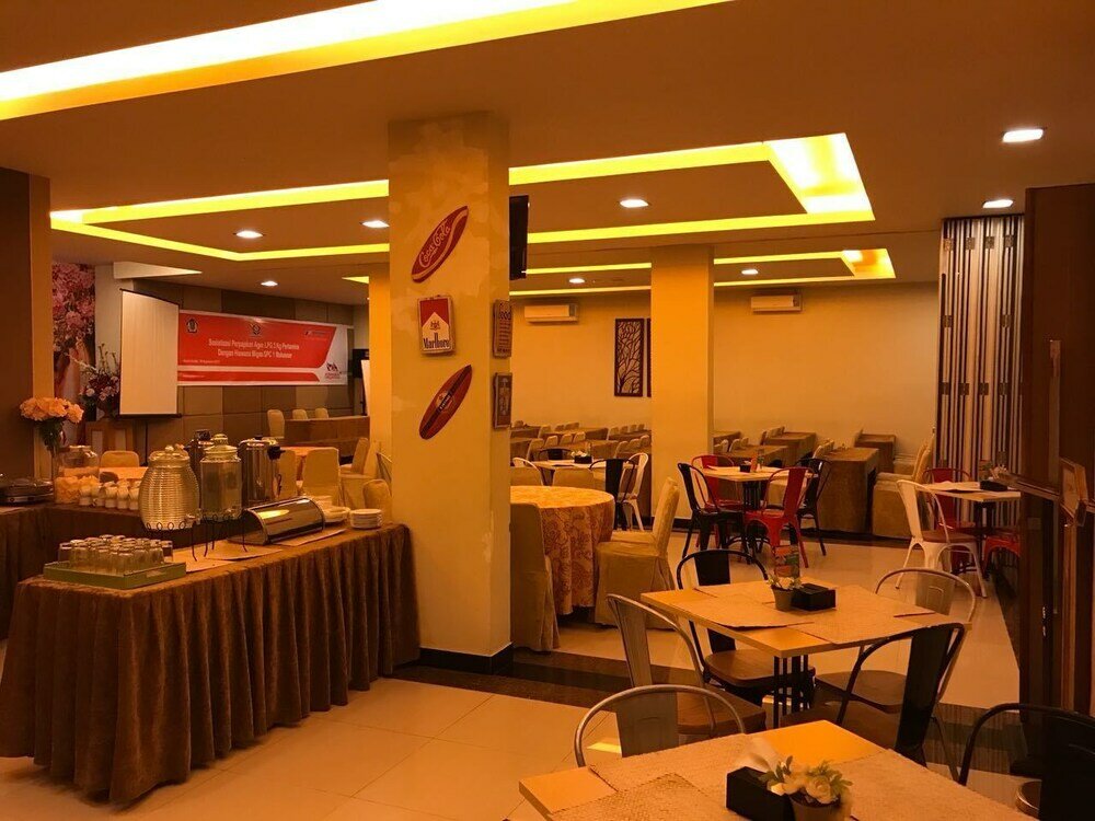 Фото Avira Hotel Makassar