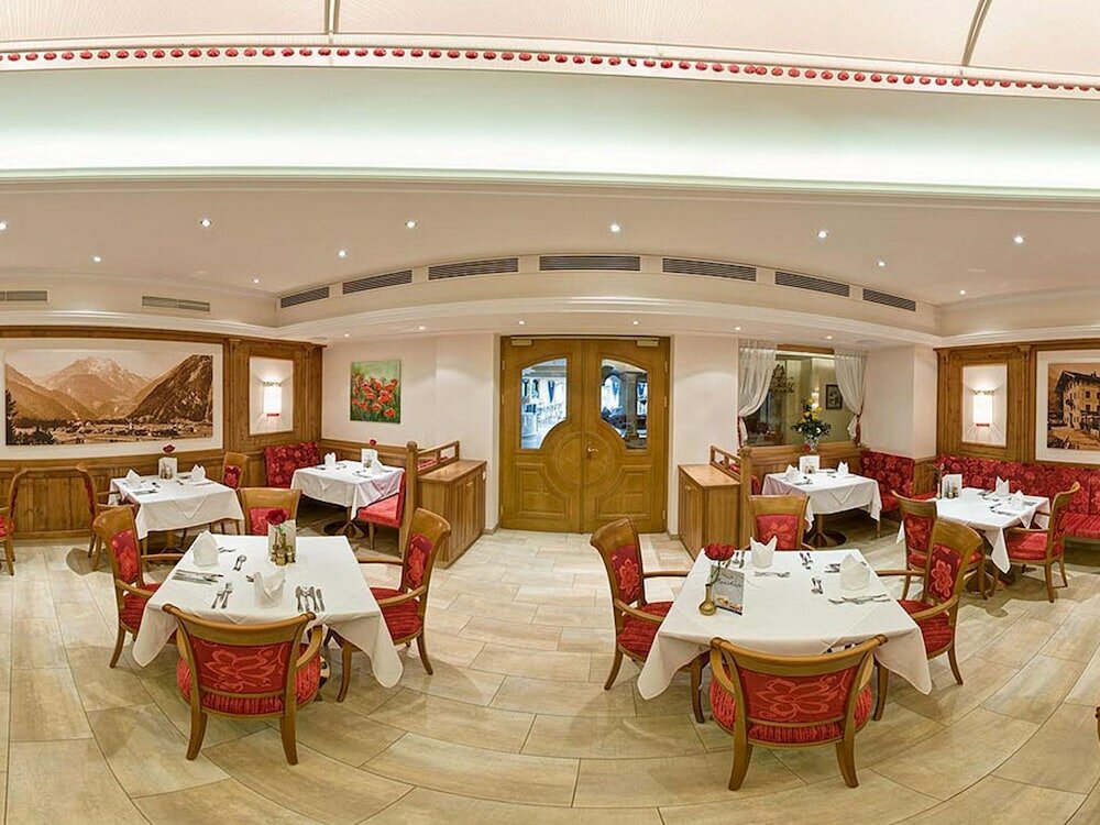 Фото Strass - Sport & SPA Hotel