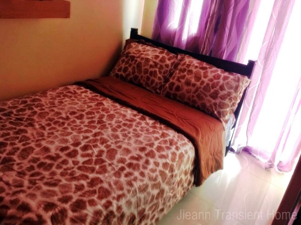 Фото Jieann's Transient Home