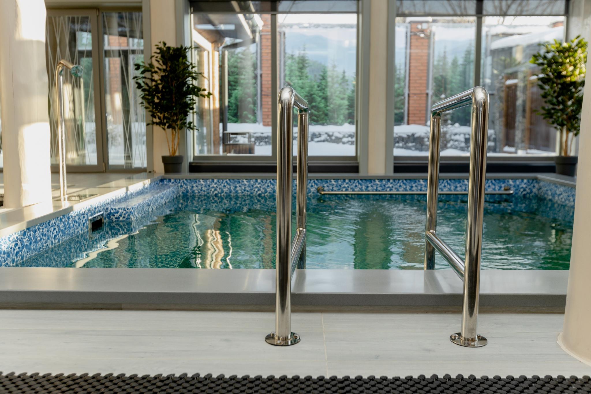 Фото Светлый