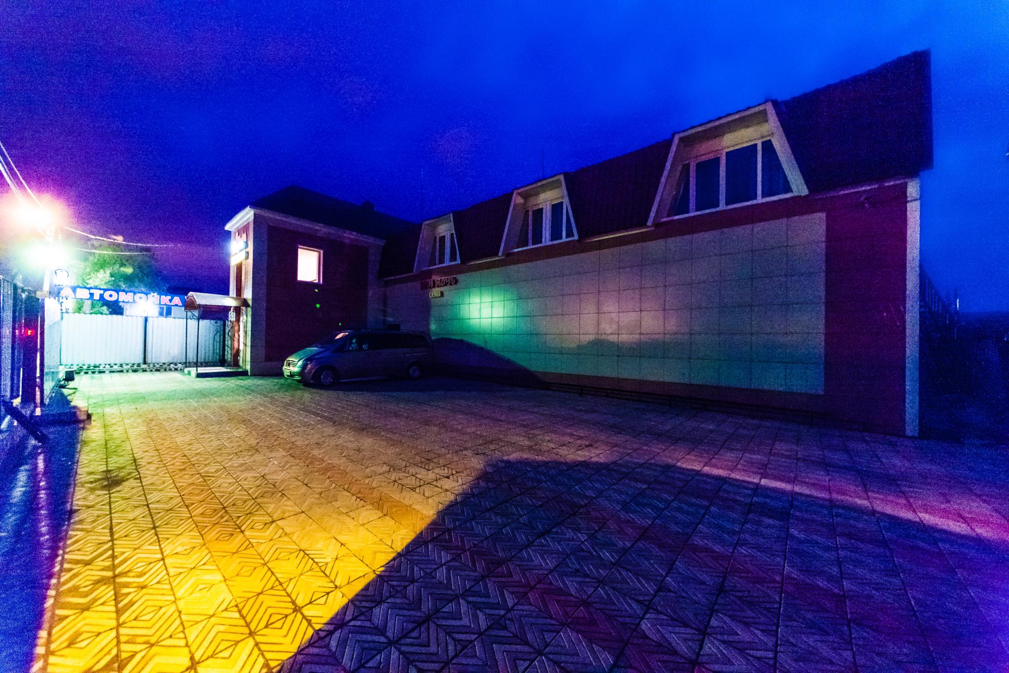 Фото отеля 2