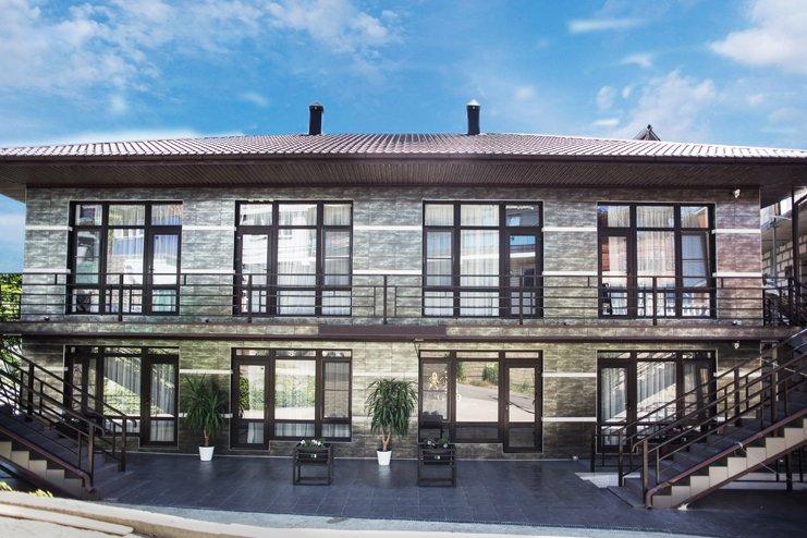 Фото отеля 1