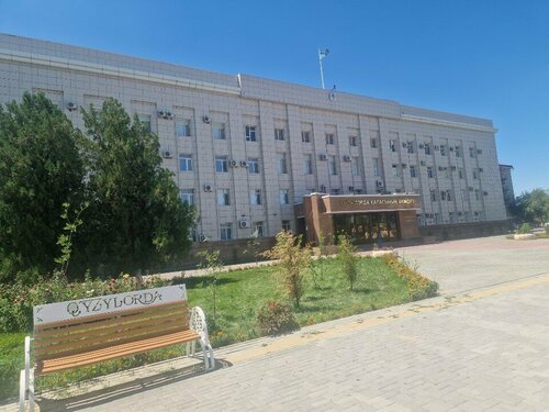 Кішкентай қыз сиқырды соратын видео