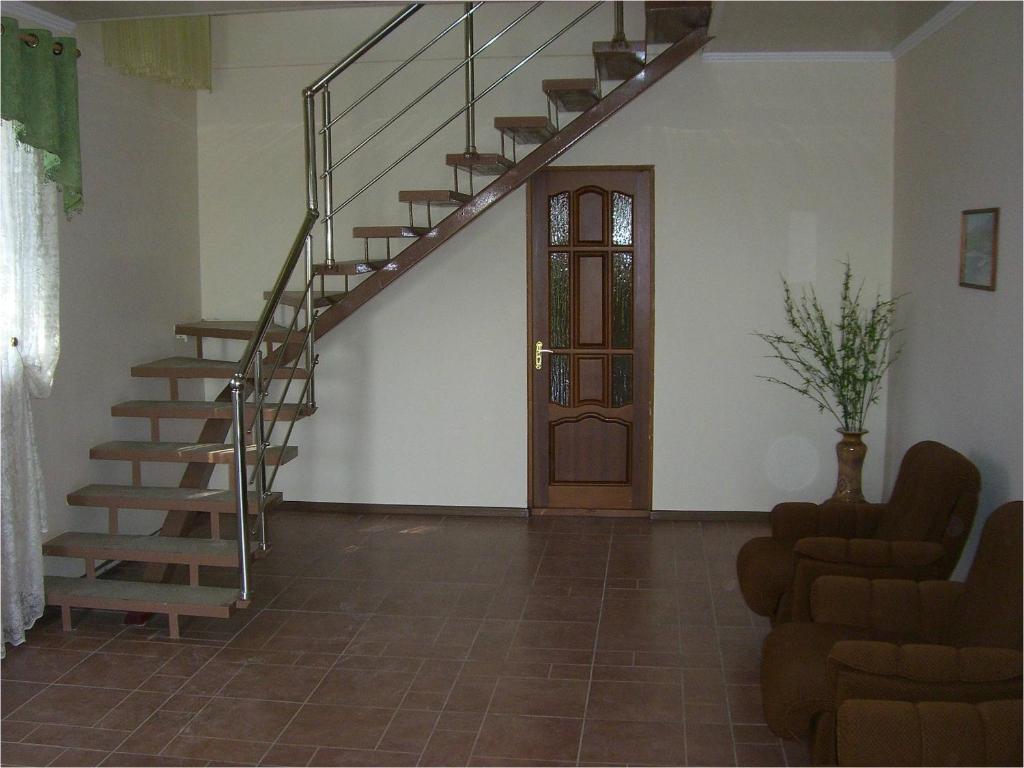 Image 7 of 193