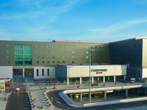 Гостиница Courtyard Warsaw Airport в Варшаве