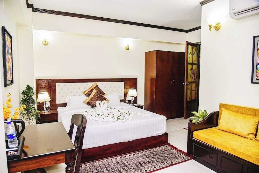 Фото Hotel Crystal Rose Sylhet