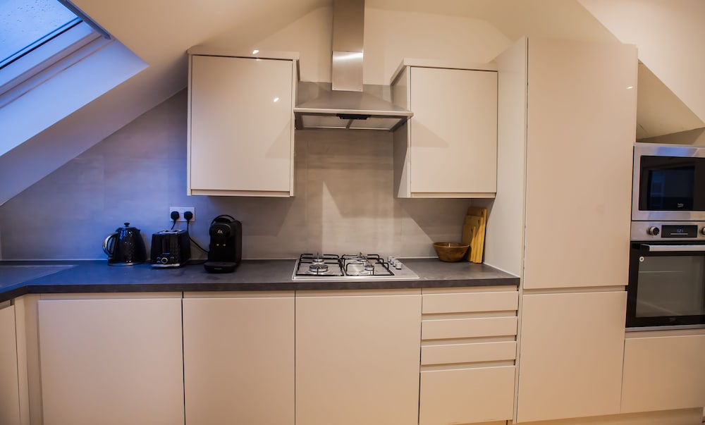 Фото Luxury Fulham 3 bedroom Garden House