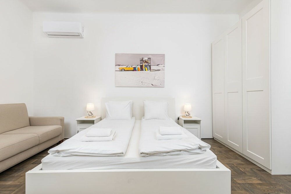 Фото Venus Apartments - Astoria Residence I