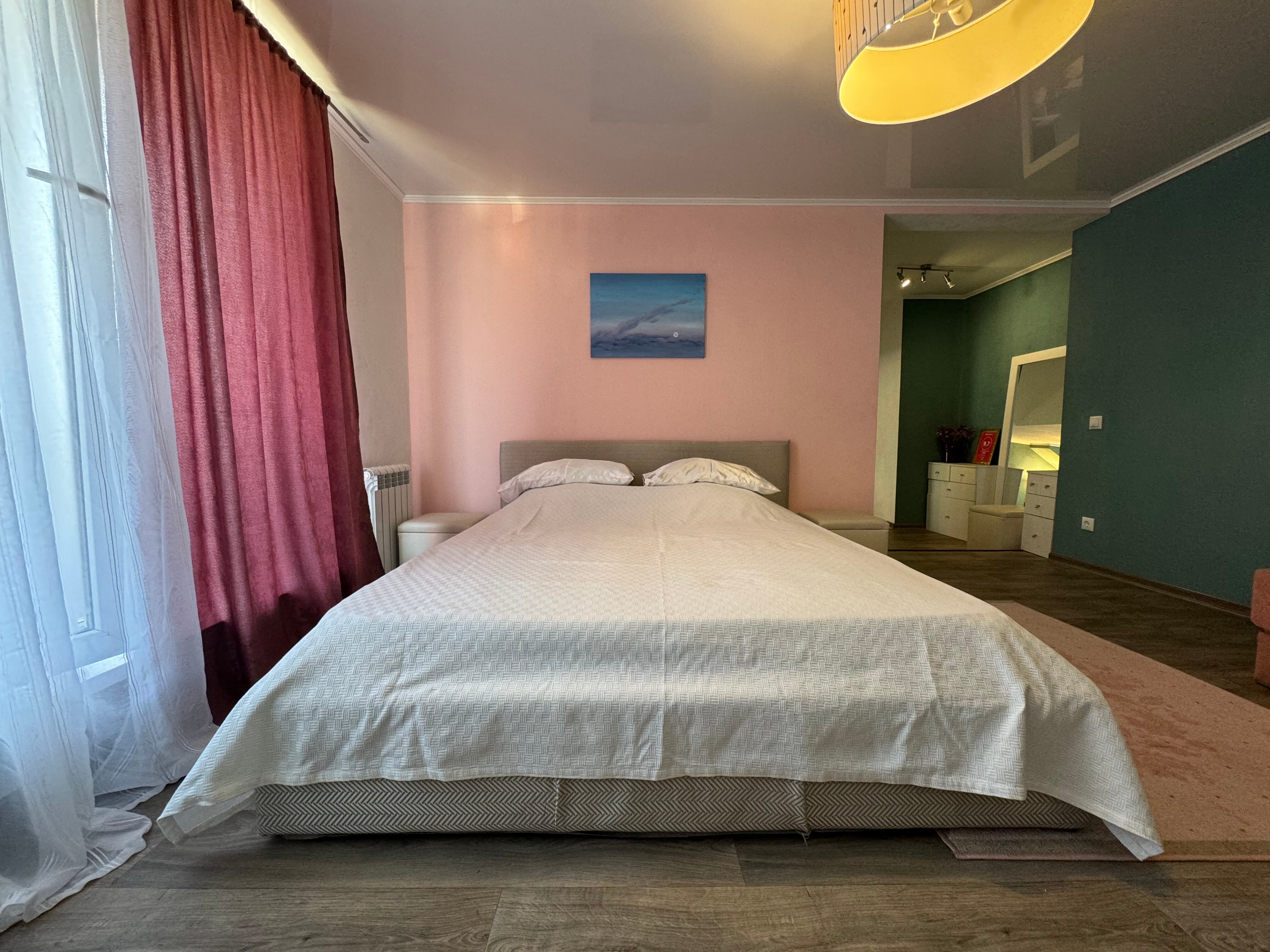 Фото Дом с лилиями