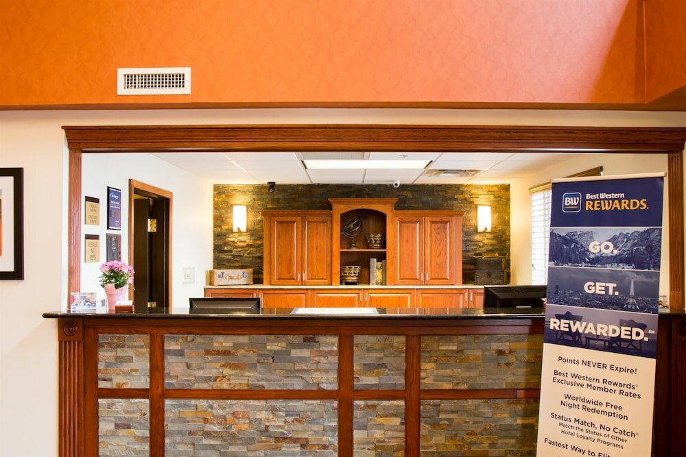 Фото Best Western Executive Inn & Suites