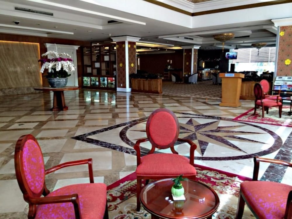 Фото Petro Hotel