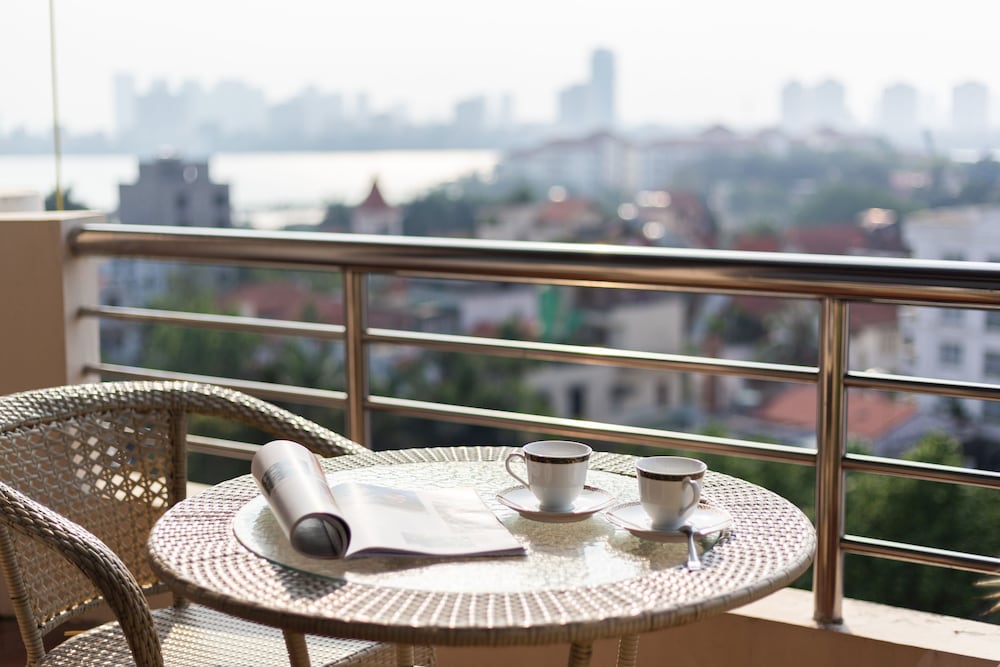 Фото Oriental Palace Apartment