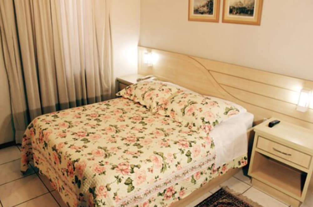 Фото Hotel Apolo XVI