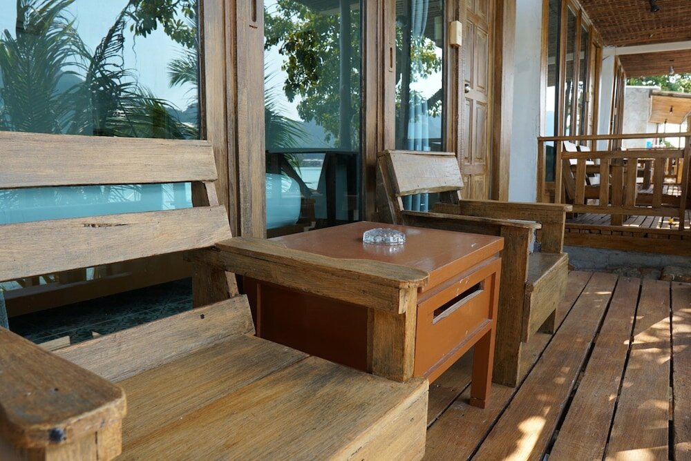 Фото Phi Phi Cozy Seafront Resort