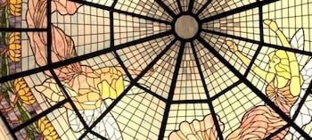 Фото The Sterling Hotel