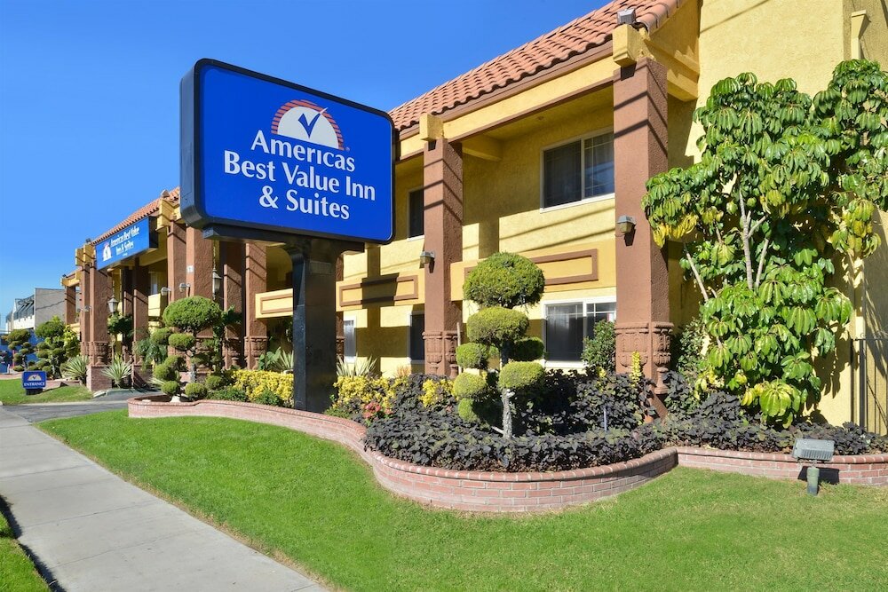 Фото Americas Best Value Inn & Suites Fontana