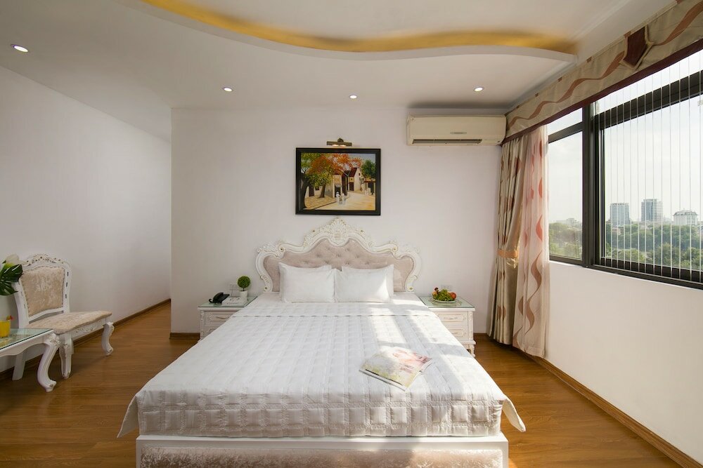 Фото Kingly Hotel