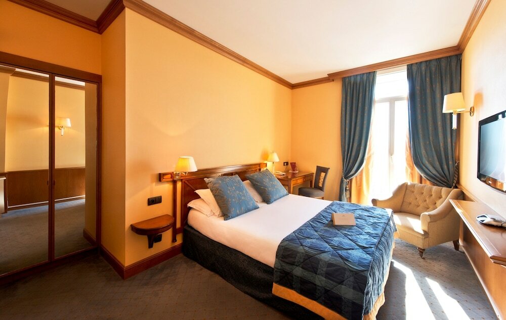 Фото Hotel West End Nice