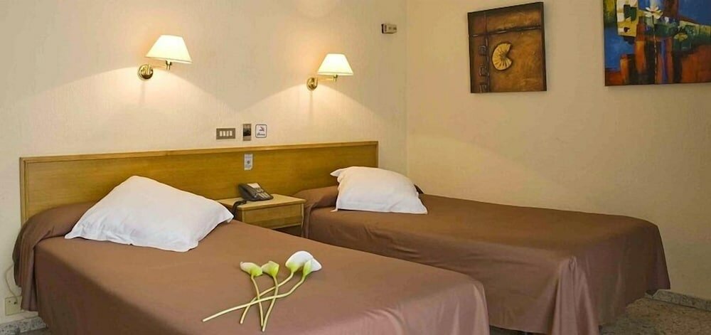 Фото Hotel Leuka