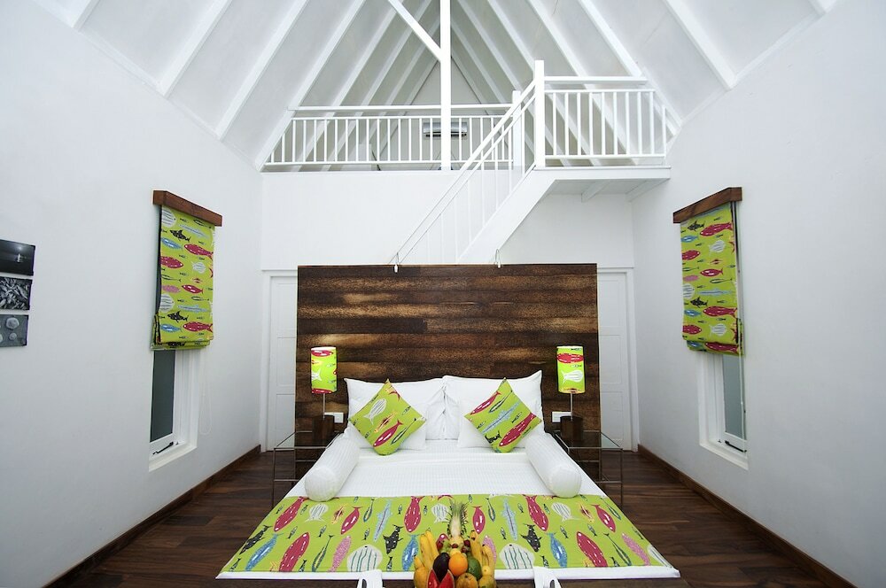 Фото Maalu Maalu Resort & SPA Pasikuda