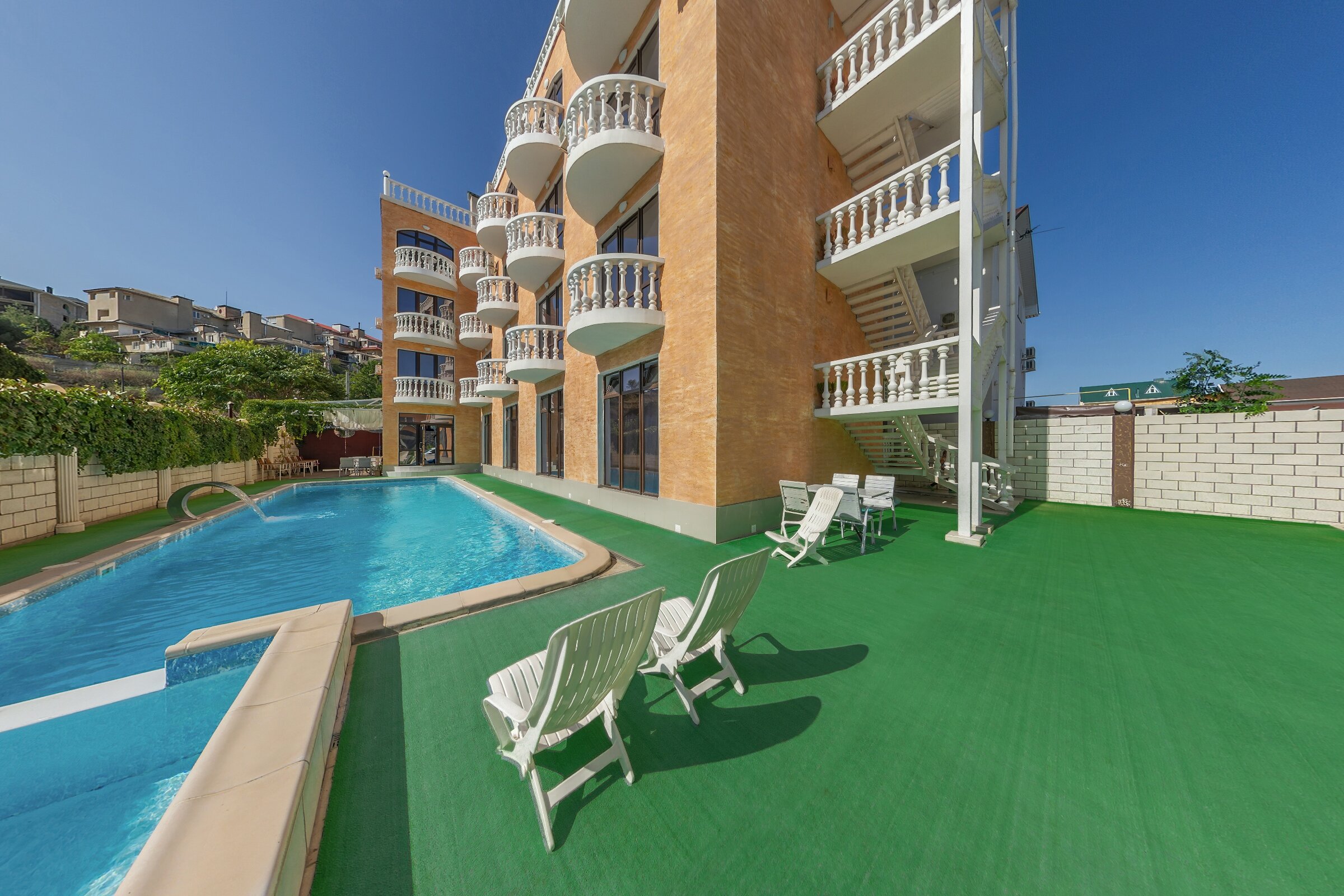 Фото Golden Plaza