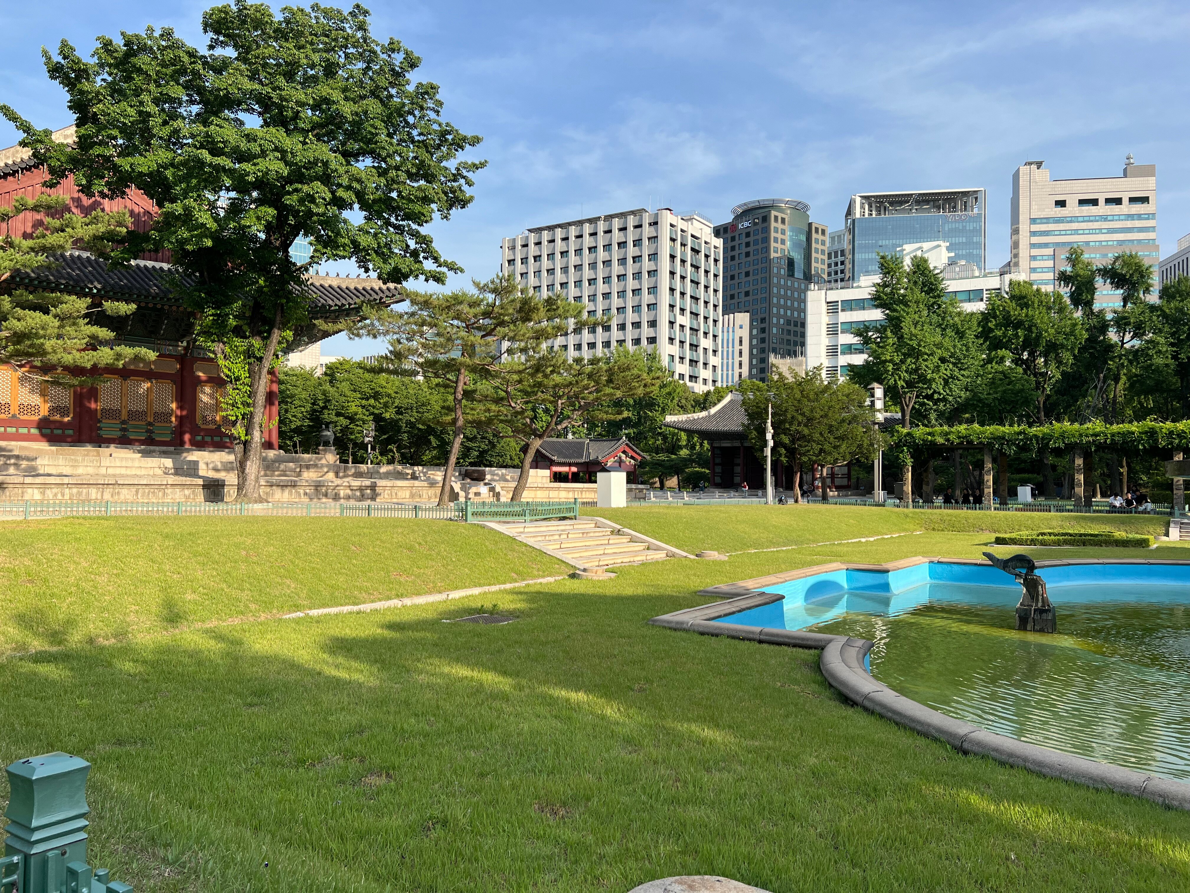 Фото Travelodge Myeongdong City Hall