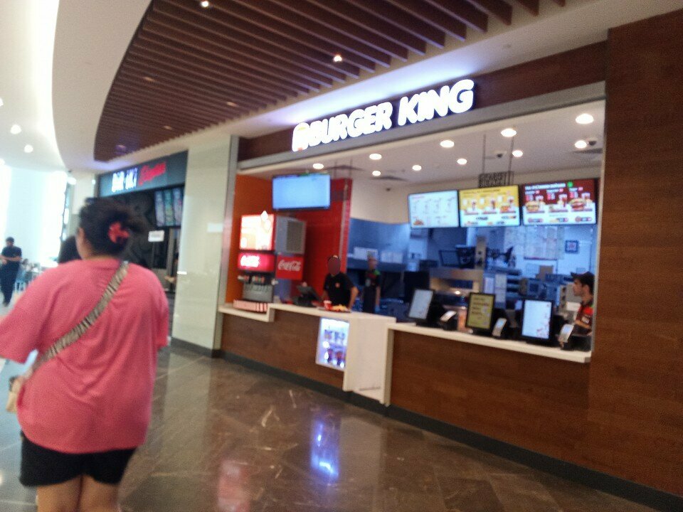 Ayaqüstü qidalanma Burger king, Bakı, foto