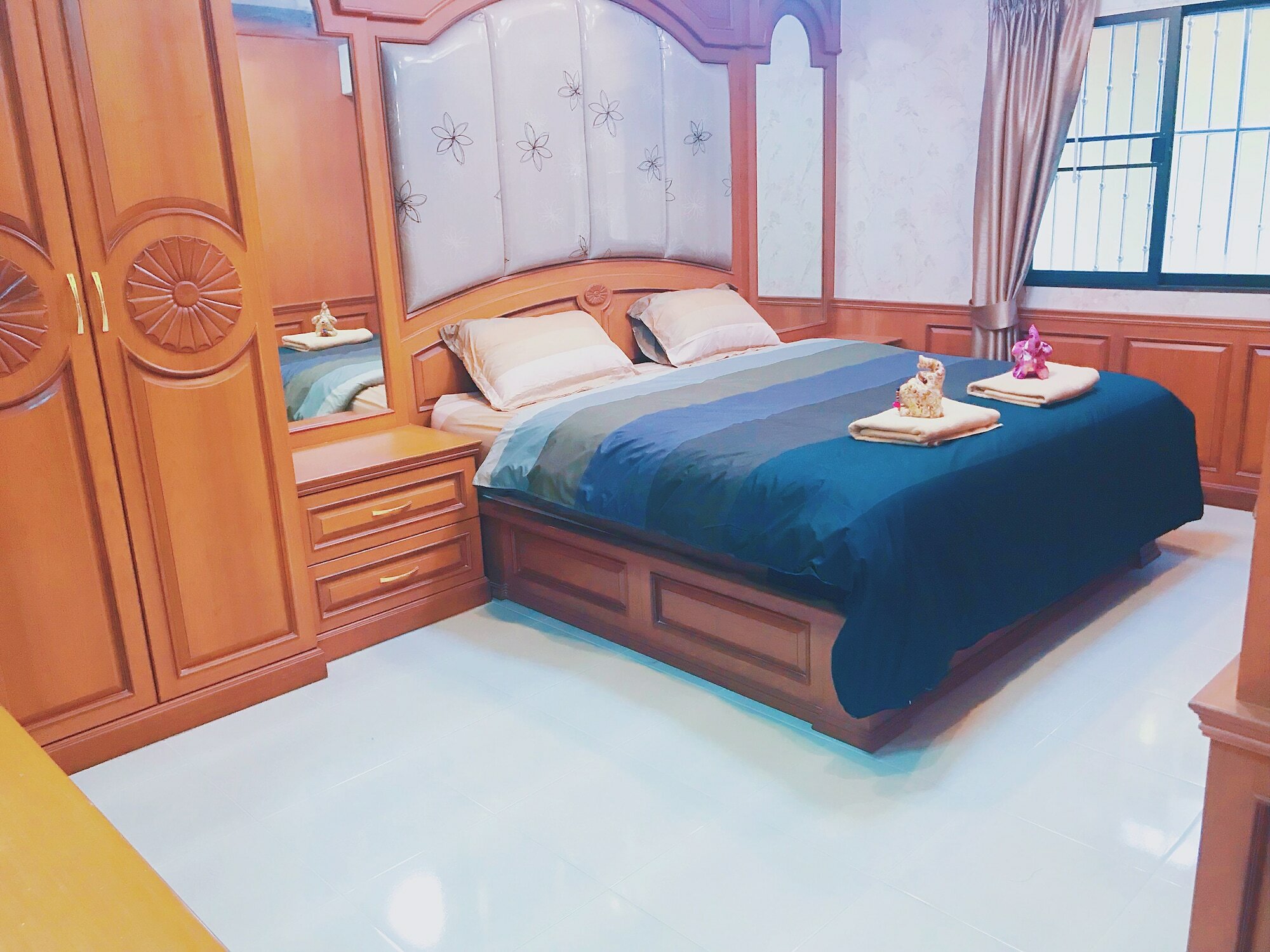 Фото Marin House