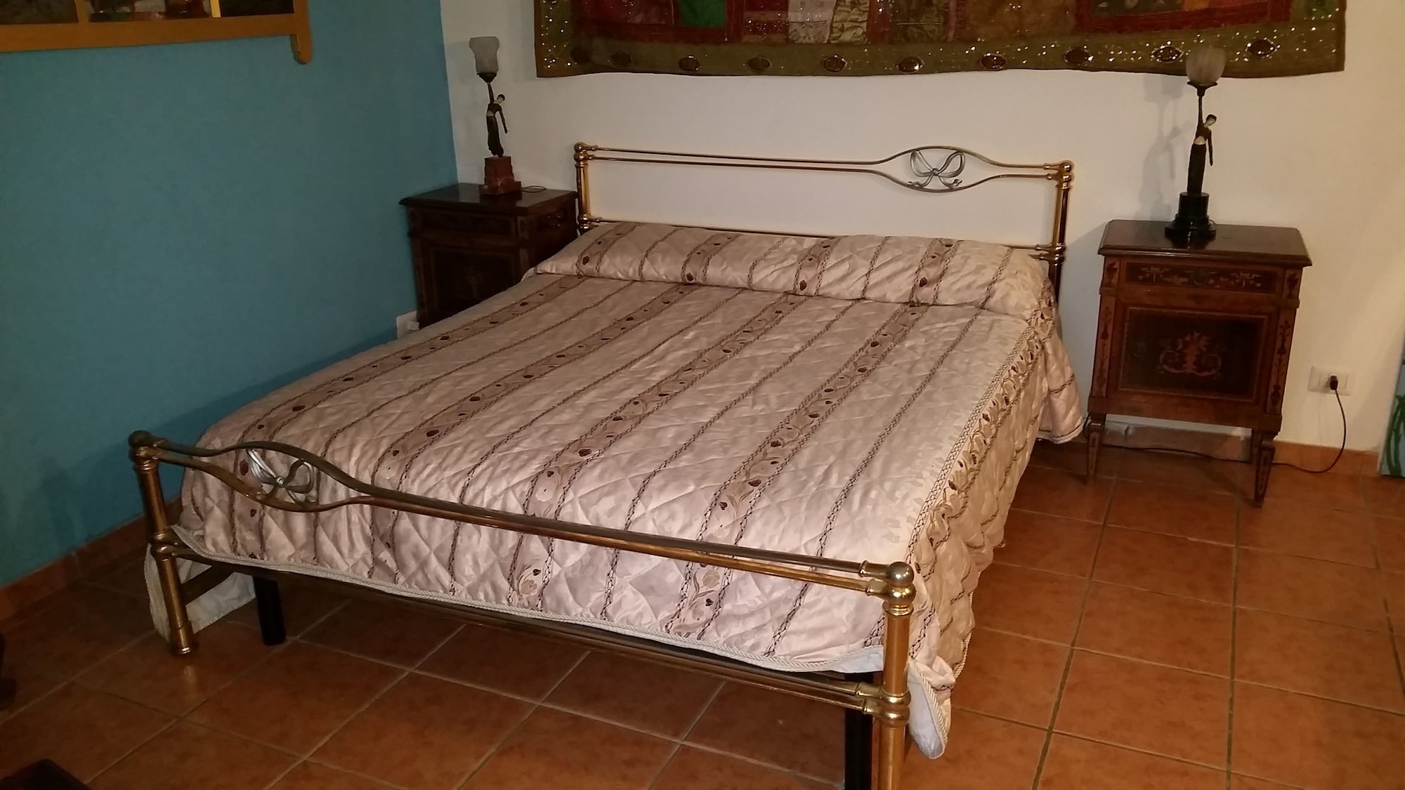 Фото Case Nicotera