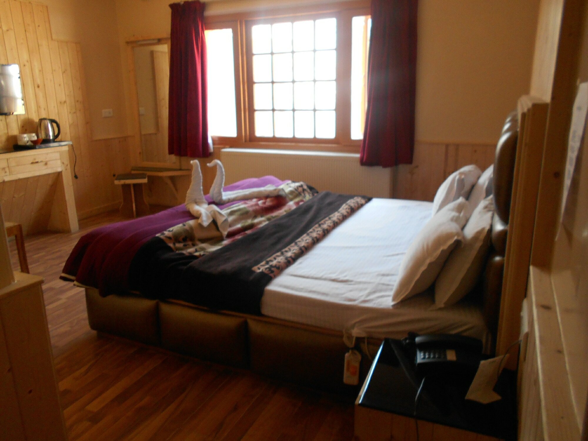 Фото Hotel Abshar