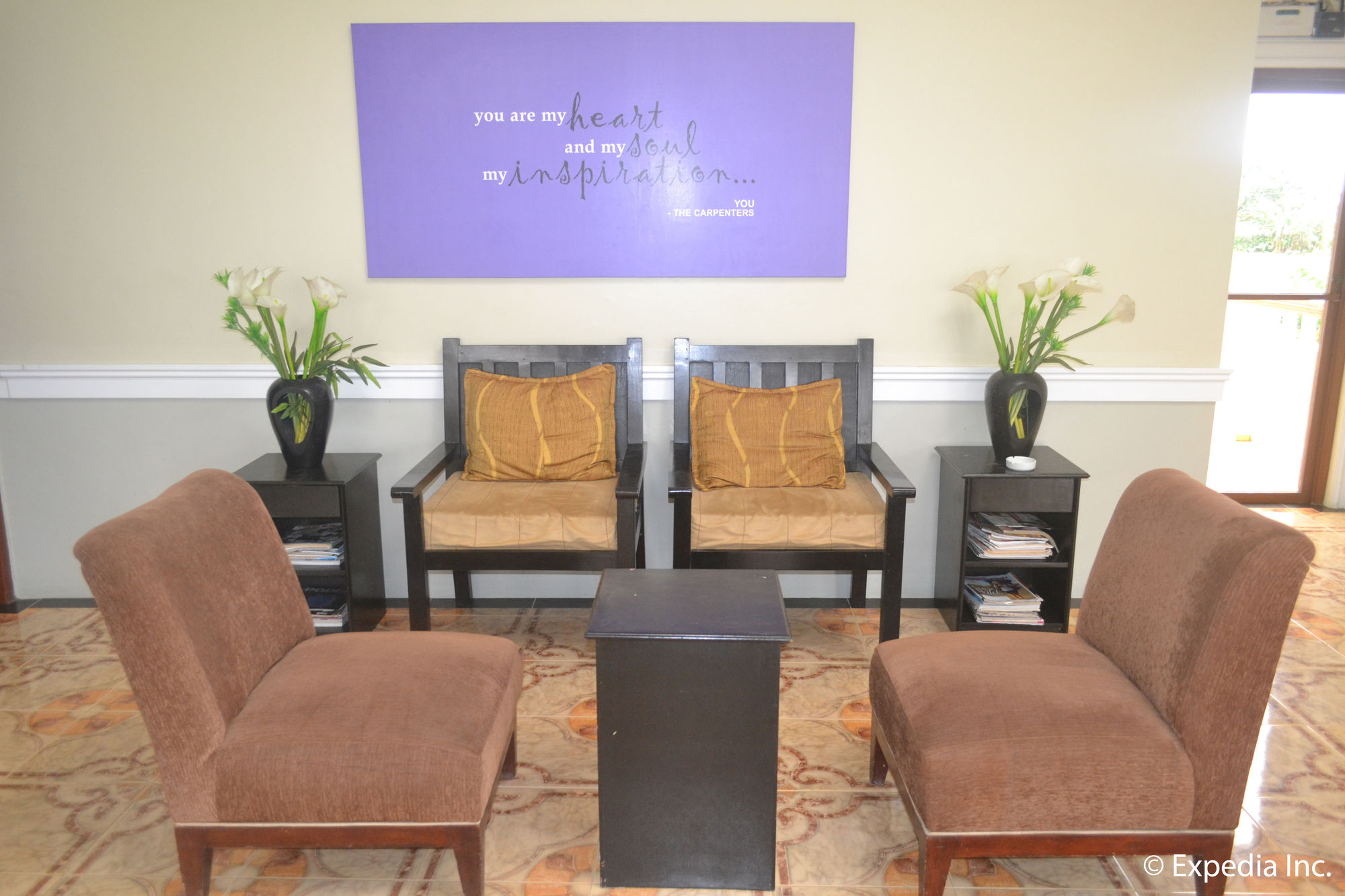 Фото The Q Hotel & Restaurant