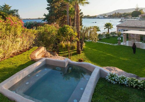 Внешний вид отеля Calapetra Resort в Сиракузе, фото 2