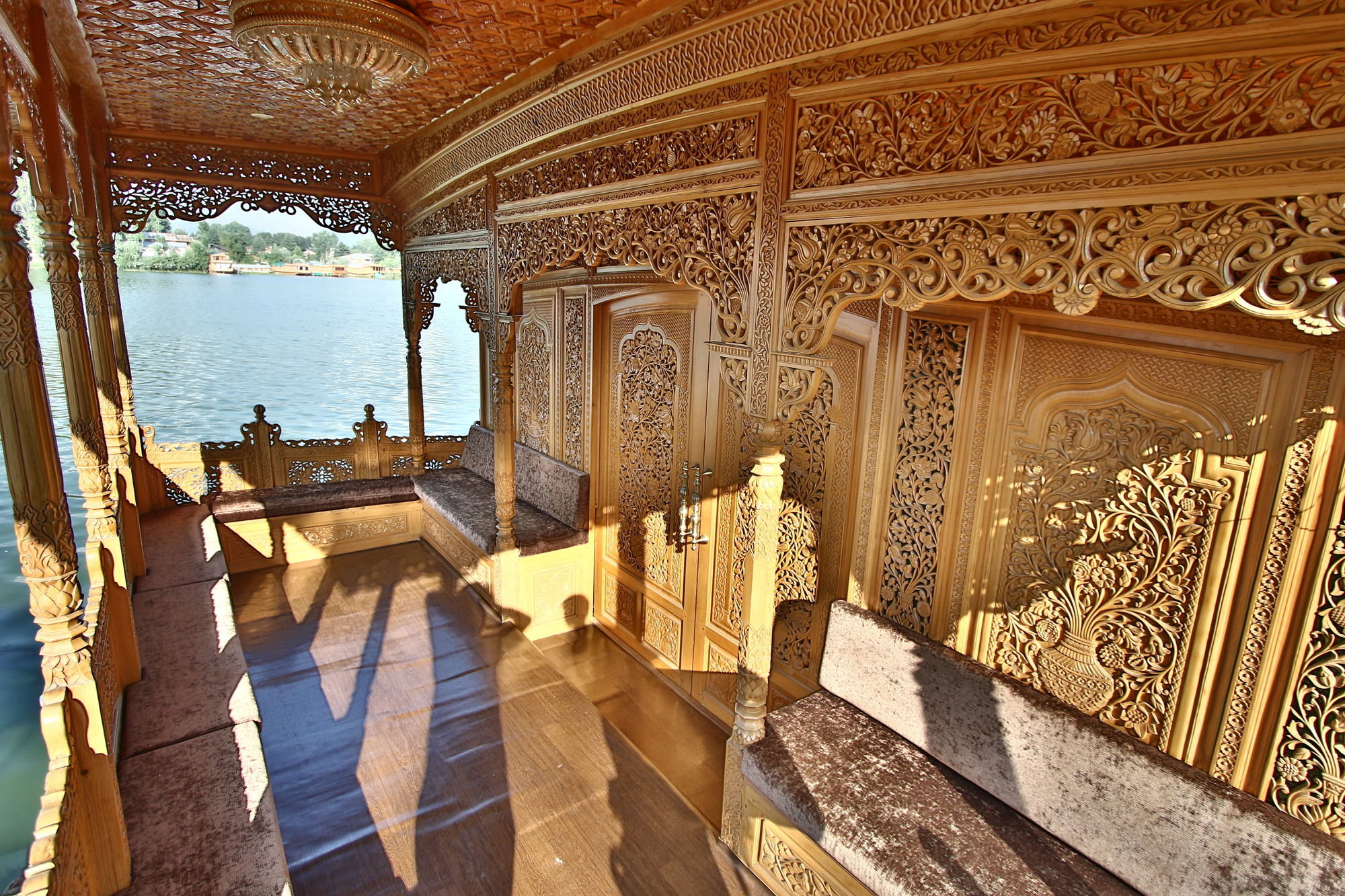 Фото Mascot Houseboats