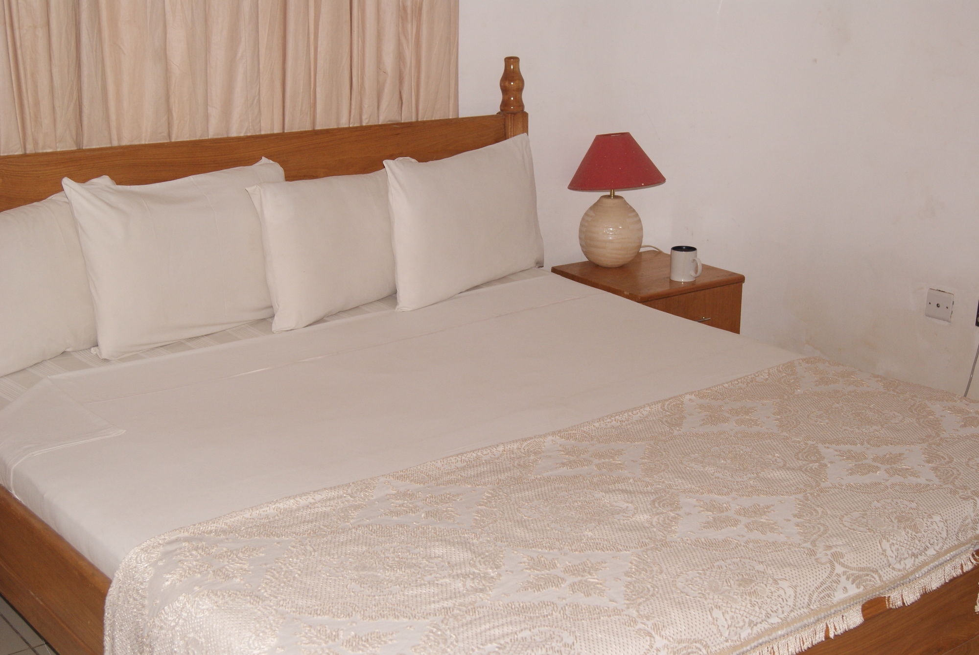 Фото The Golden Apple