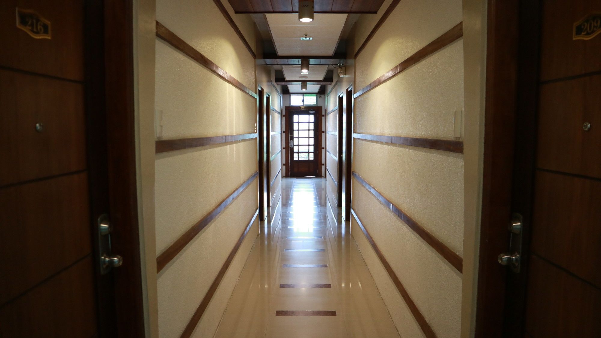 Фото The Loft Hotel