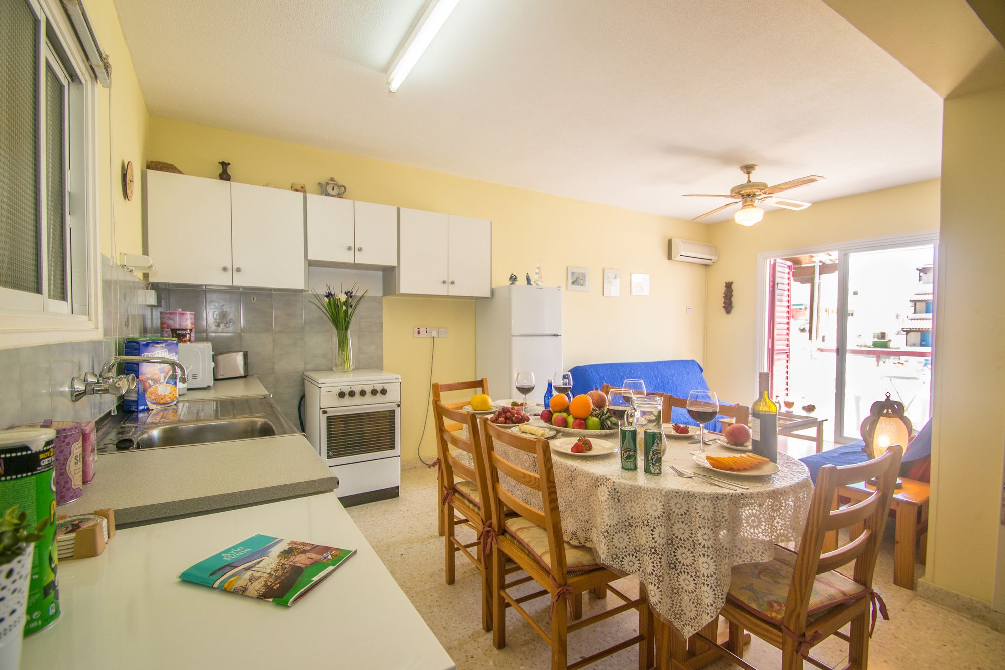 Фото Solomos Apartment