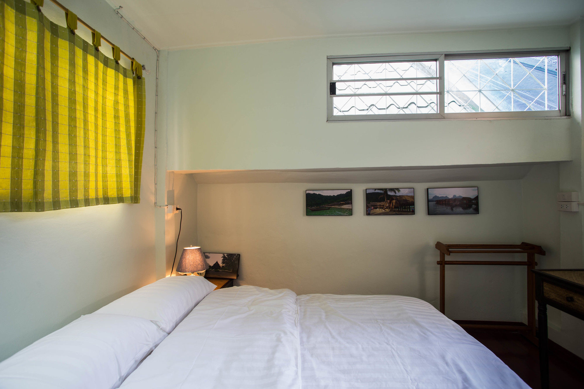 Фото Baan Gaysorn Hostel