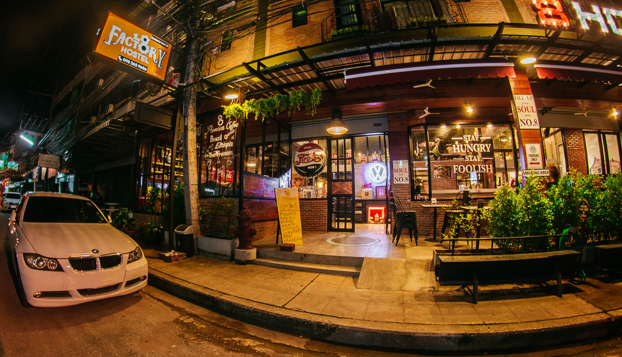 Фото The 8 Factory Hostel Phitsanulok