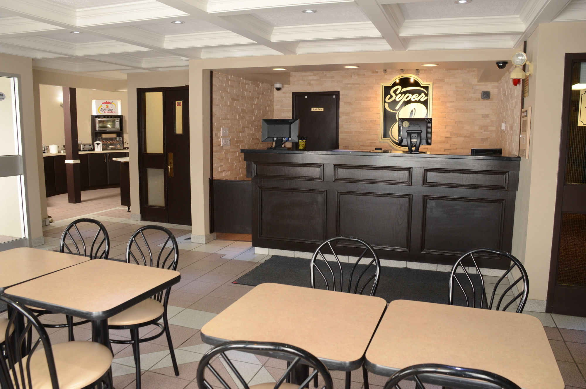 Фото Super 8 by Wyndham North Bay