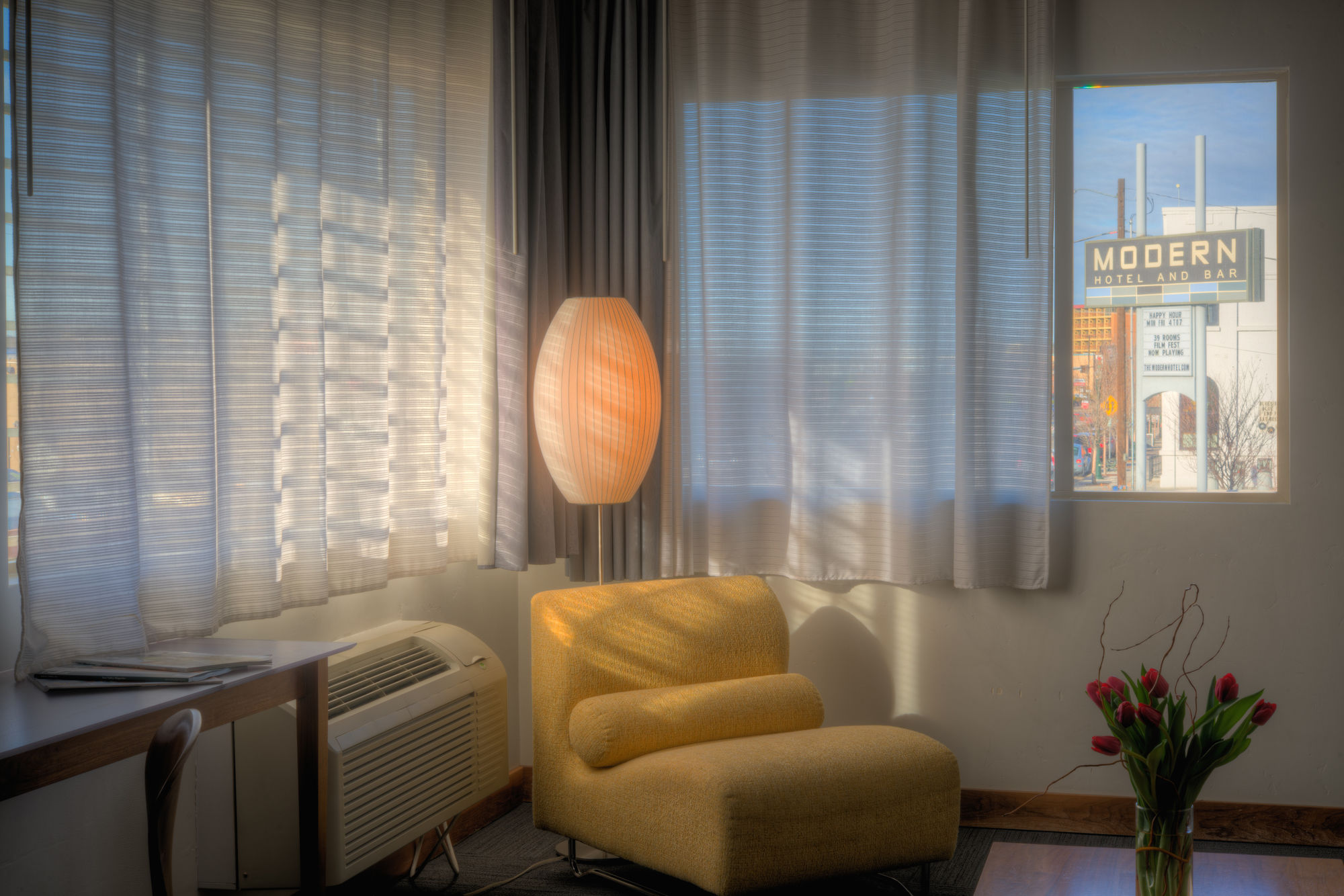 Фото Modern Hotel