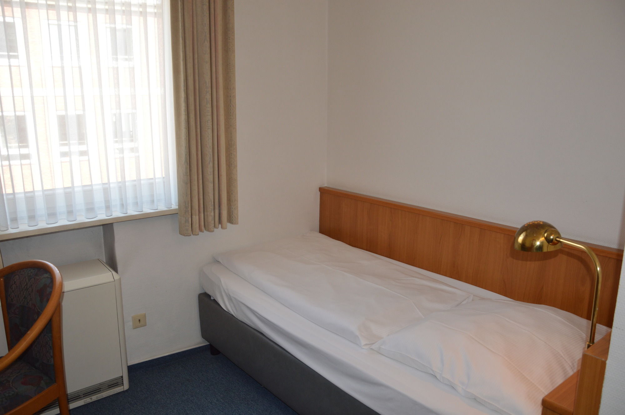 Фото Centrum Hotel Commerz am Bhf Hamburg Altona