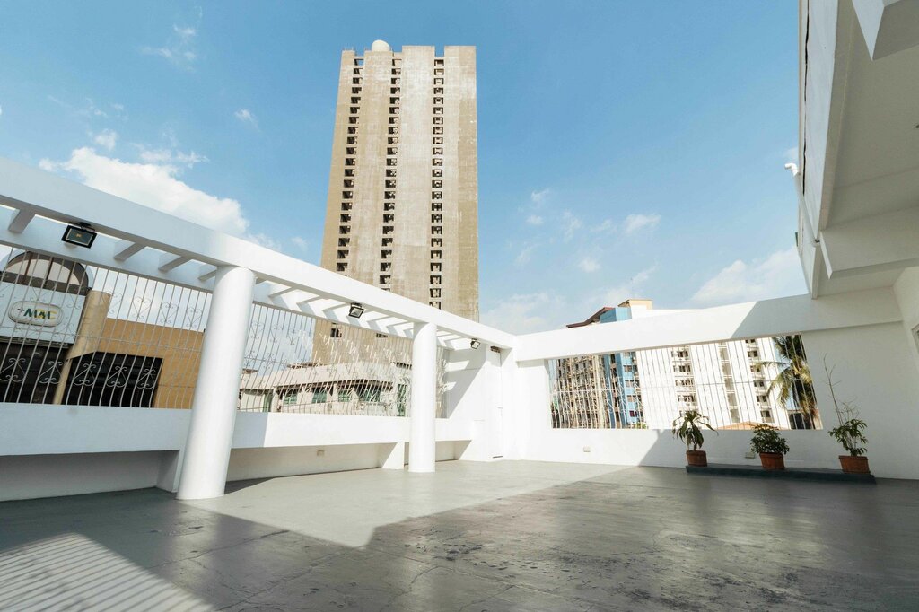 Hotel RedDoorz Plus @ Boni Avenue Mandaluyong, Earth, photo