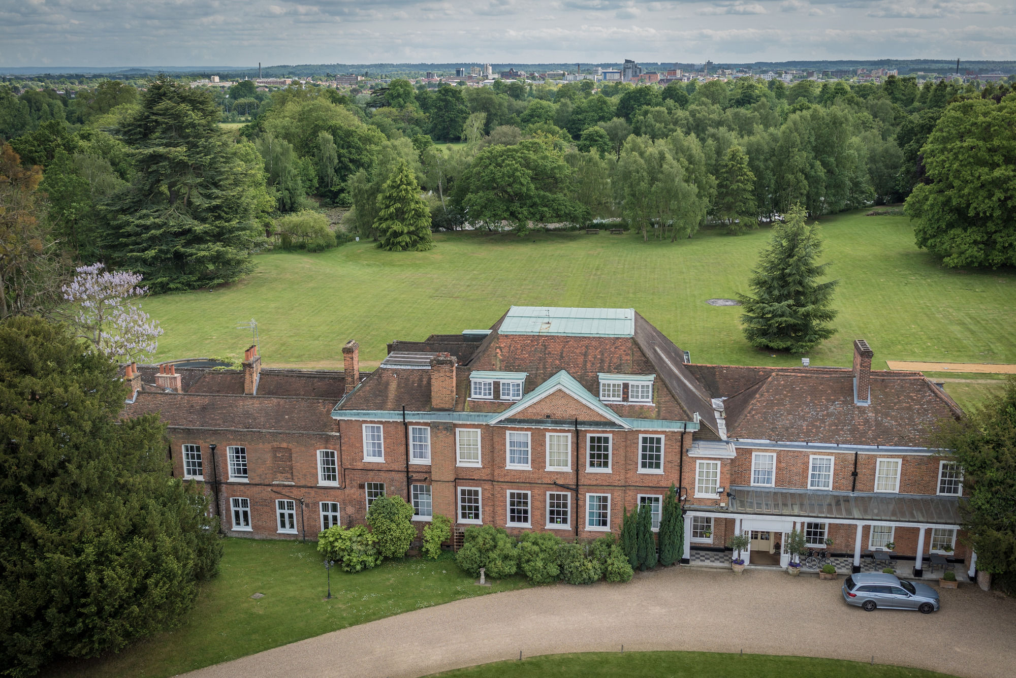 Фото Stoke Place Hotel