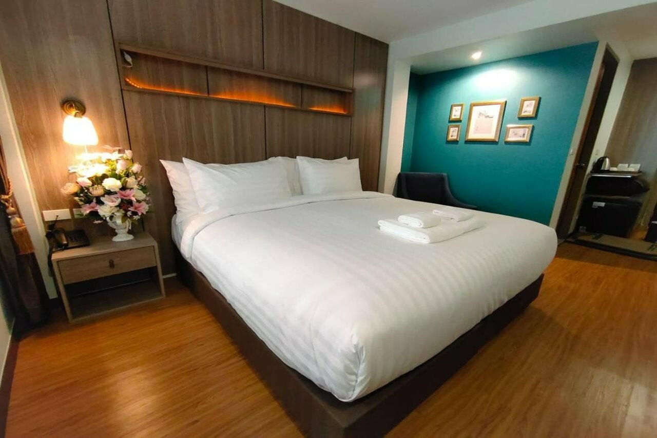 Фото Bedever Bangkok Boutique Hotel