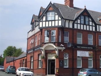 Фото Tadross Hotel