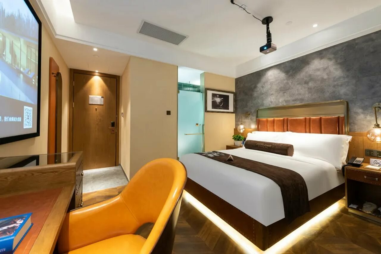 Фото отеля 2