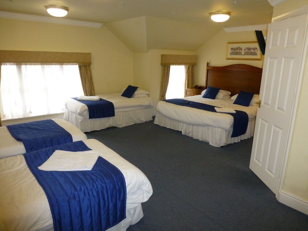 Фото The Atherstone Red Lion Hotel